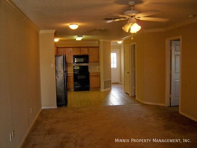 Building Photo - 809 N Evanston Ave