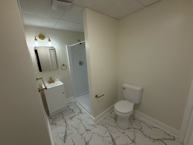 Foto del edificio - 345-347 W Penn St