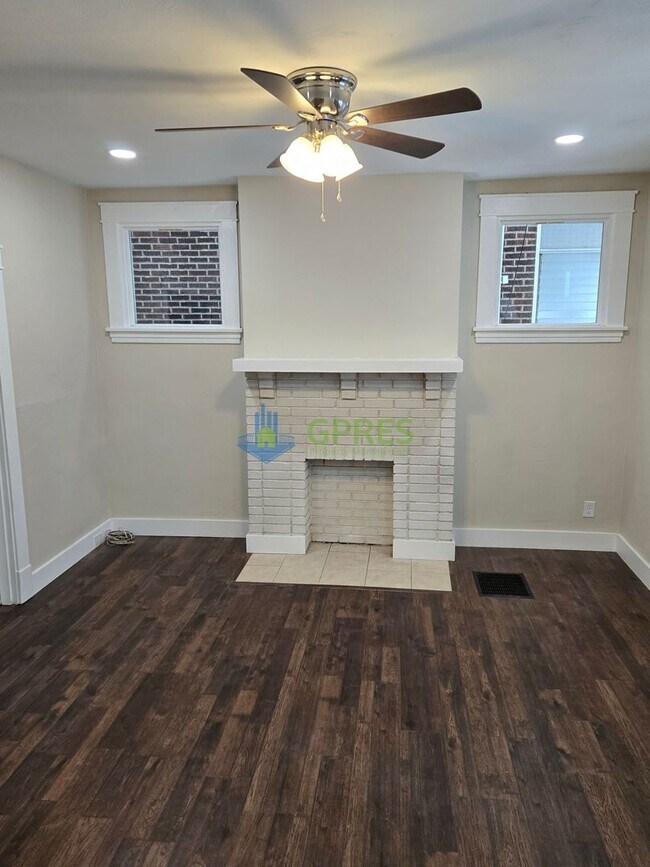 Building Photo - Newly renovated Beechview Home with Bonus Room walking distance to the T