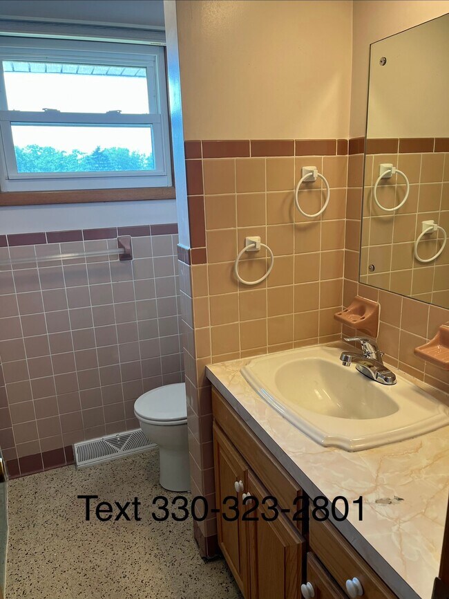 Foto del edificio - 371 25th St SE