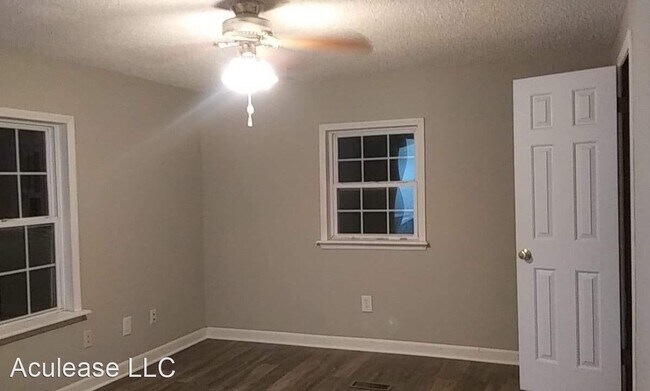 Foto del edificio - 3 br, 2 bath House - 200 Michelle