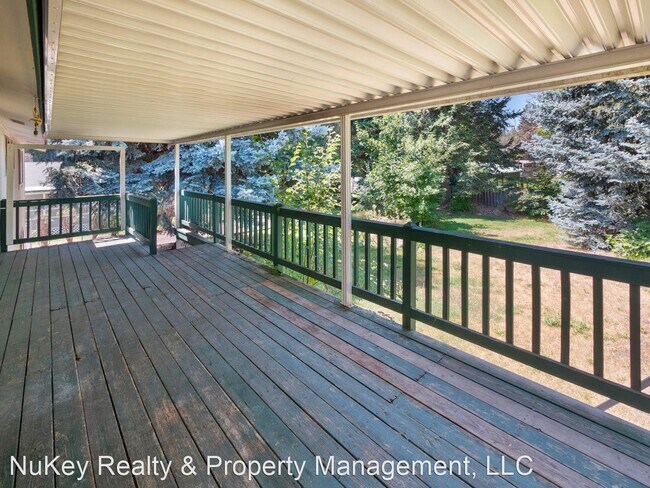 Building Photo - 4 br, 3 bath House - 11707 N. Wall St.