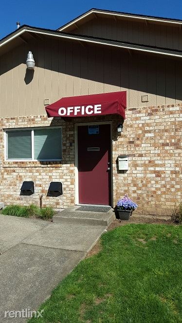 Primary Photo - 117 NE 102nd Ave