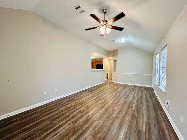 Foto del edificio - 8507 Apple Carrie Cove