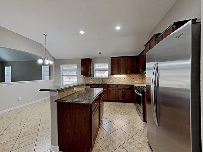 Foto del edificio - 517 Bluehaw Dr