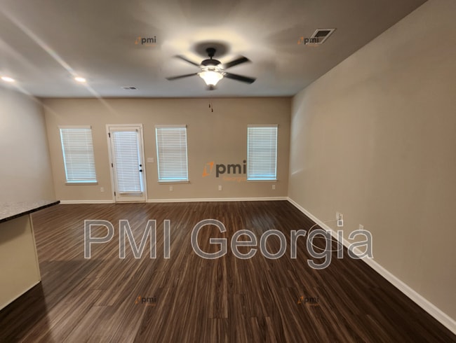 Building Photo - 315 Skipjack Ct