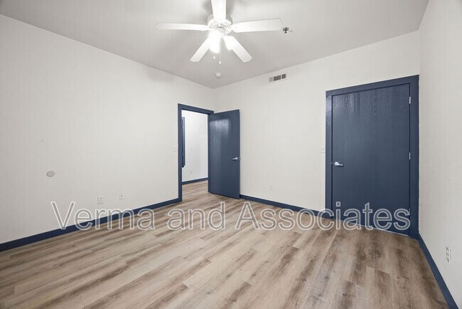 Building Photo - 2619 N Quality Ln
