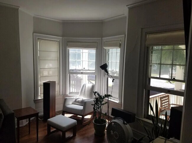 Foto del edificio - 225 Norwood Ave