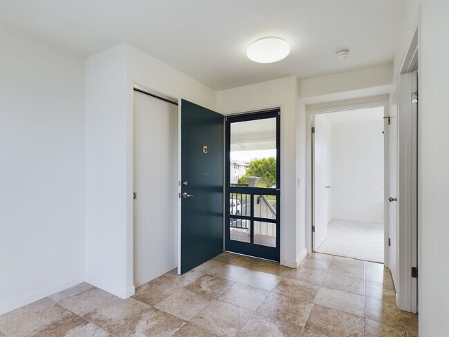 Building Photo - For Rent - [Northpointe] 95-1039 Kaapeha St. #240