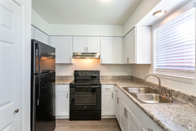 Interior Photo - Tyndall Pointe Townhomes
