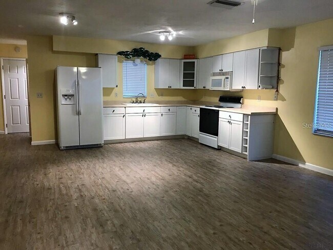 Foto del edificio - 1332 S Central Ave