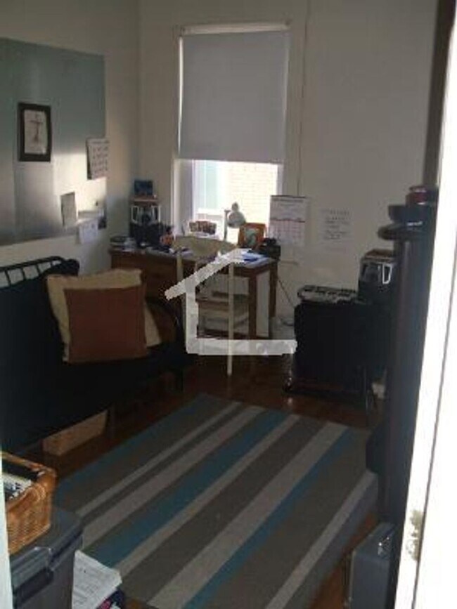 Foto del edificio - Fenway 1 bed split - available 9/5