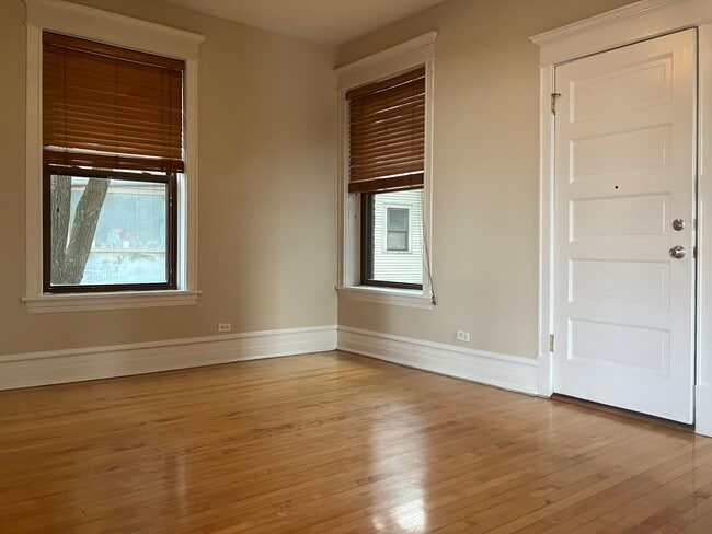 Foto del edificio - 1530 W Edgewater Ave