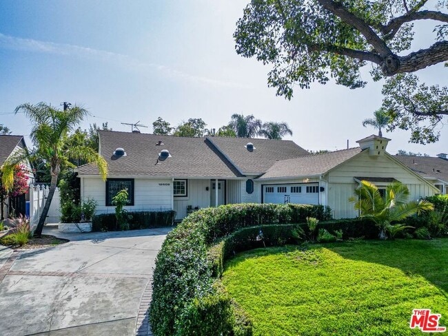 Building Photo - 12508 Sarah St