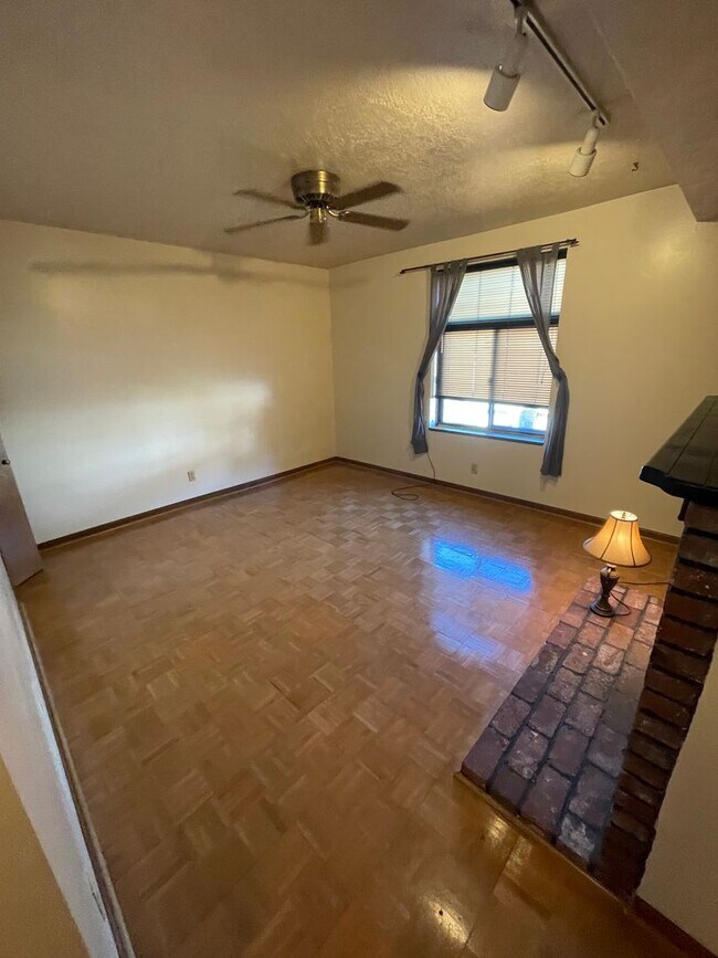 Foto del edificio - Mt. Washington 2bed/1bath!!!