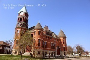 Primary Photo - 713 E 2nd St