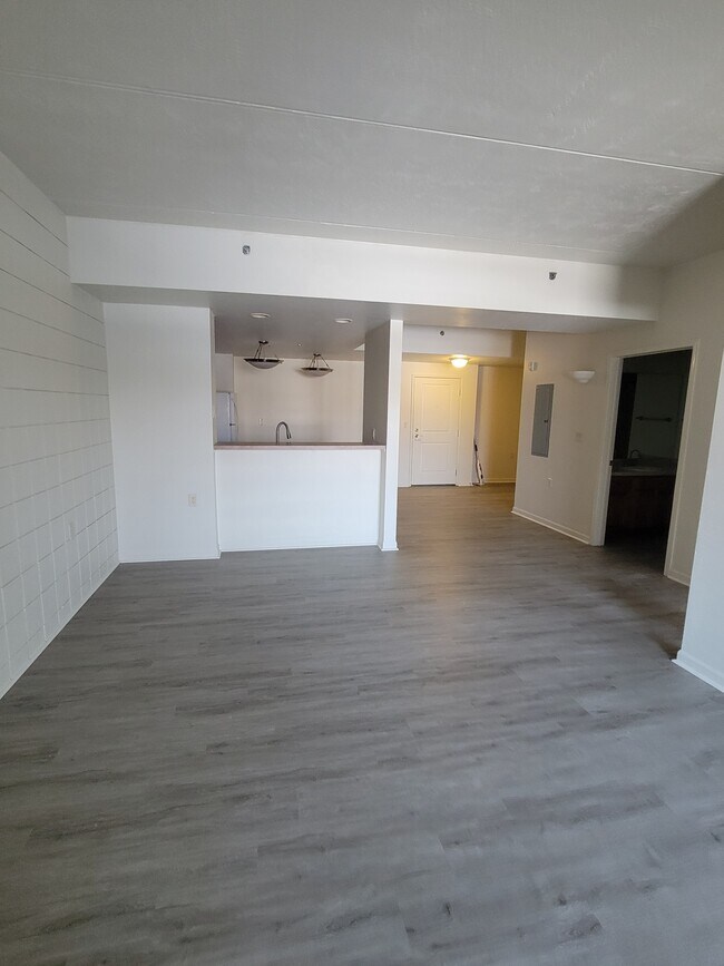 400 N Richmond St Unit 444, Appleton, WI 54911 Condo for Rent in