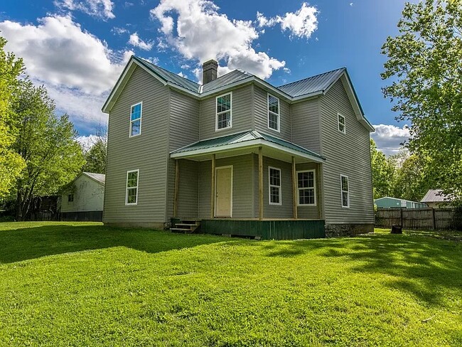 Rear of house - 104 1st St