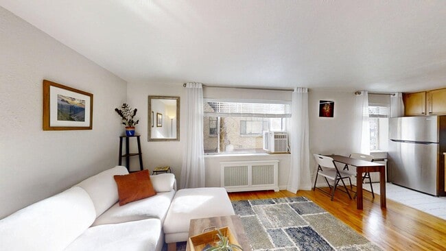 Foto del edificio - 1190 Clermont St