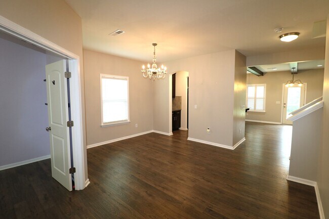 Foto del edificio - 4515 Wedge Dr