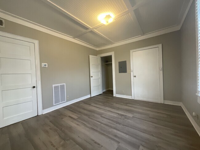 Foto del edificio - 1020 Adams St