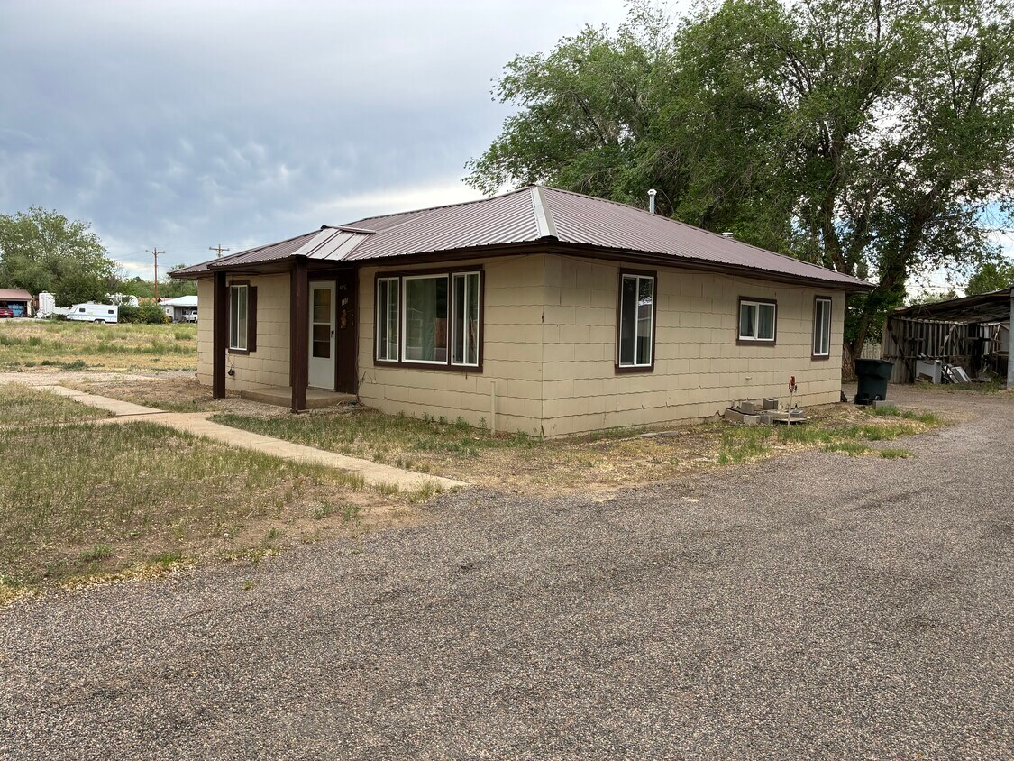 Foto del edificio - 135 S Grand Ave