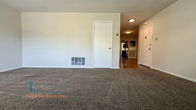 Foto del edificio - Merced Ave. 6226-6232