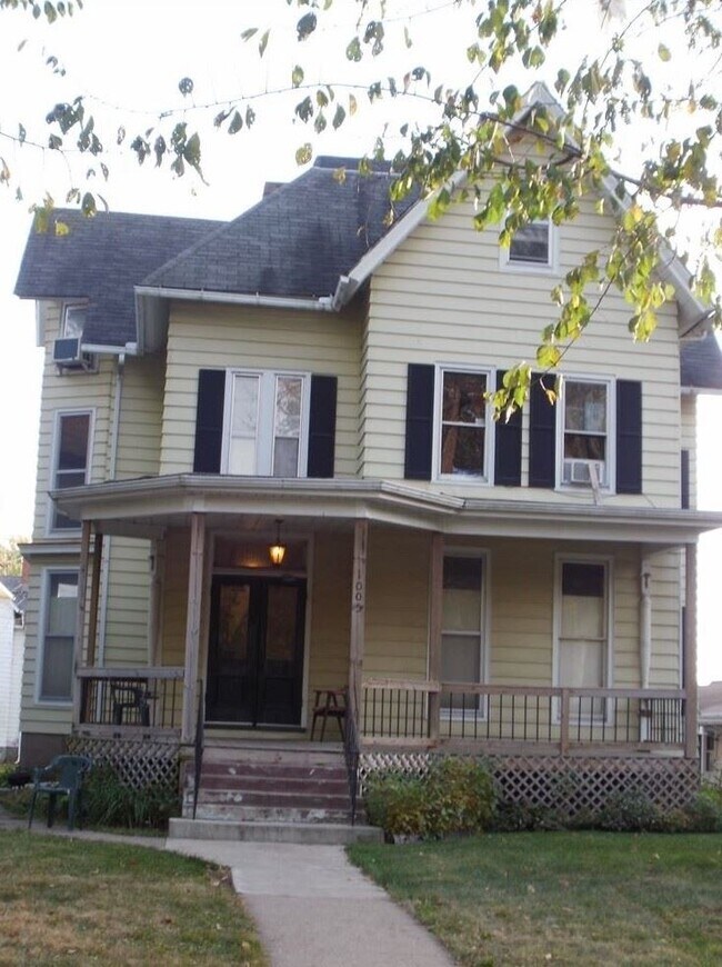 Foto del edificio - 1005 5th Ave S
