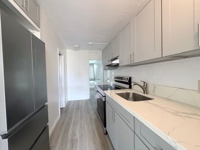 Foto del edificio - 2 Bedroom, 1 Bathroom (Punahou Hale) Makiki