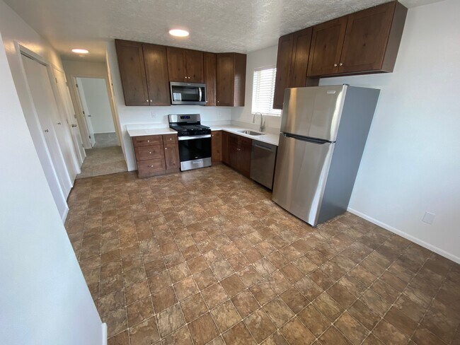 Cocina - 866 E 500 N
