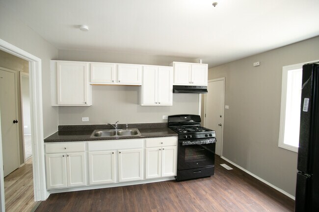 Building Photo - 22139 Belmont Rd