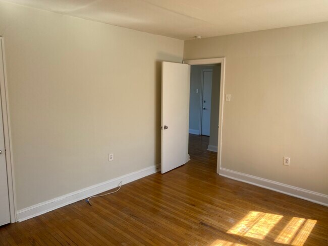 Foto del edificio - Woodlawn Court