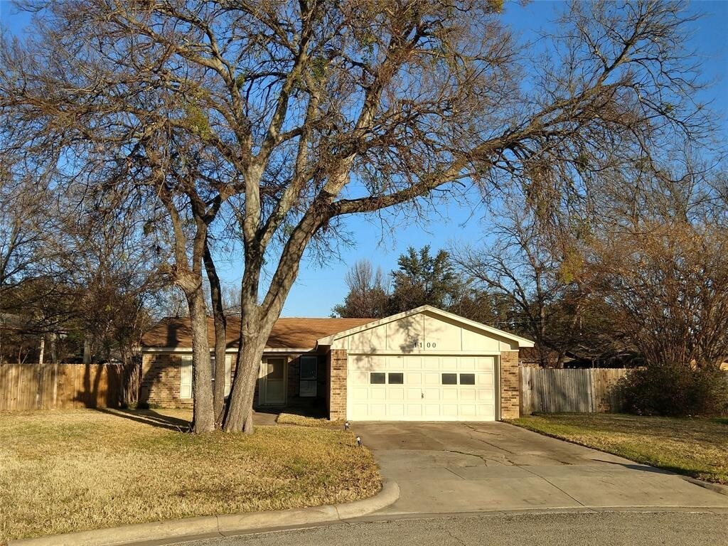 1100 Elderberry Ct, Benbrook, TX 76126 House for Rent in Benbrook, TX