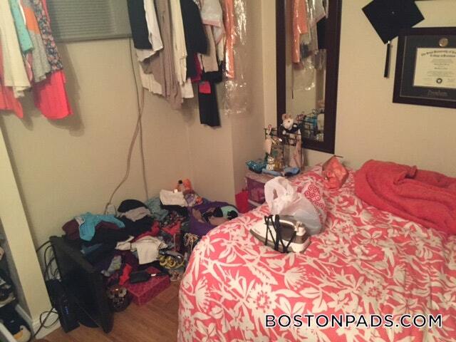 Foto del edificio - 20 Bartlett Pl