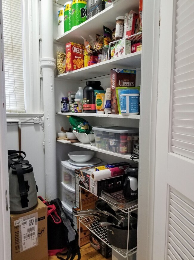 Foto del edificio - 901 N Leavitt St