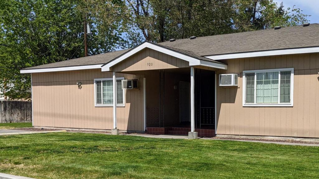 Foto principal - 920 W Entiat Ave