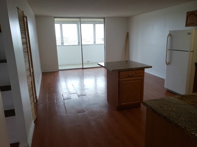Living Room - 406 NW 68th Ave