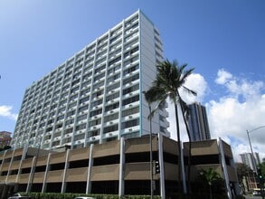 Building Photo - 1560 Kanunu St