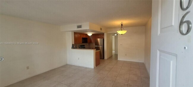 Building Photo - 675 NW 85th Ct