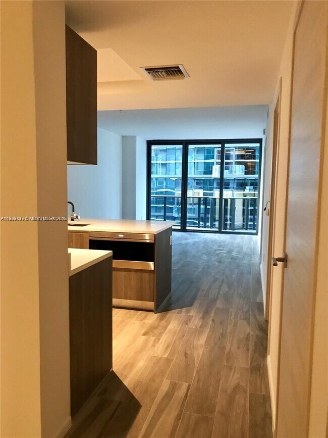 Foto del edificio - 801 S Miami Ave