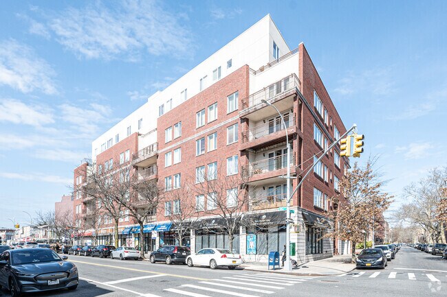 Building Photo - 331-339 Kings Hwy
