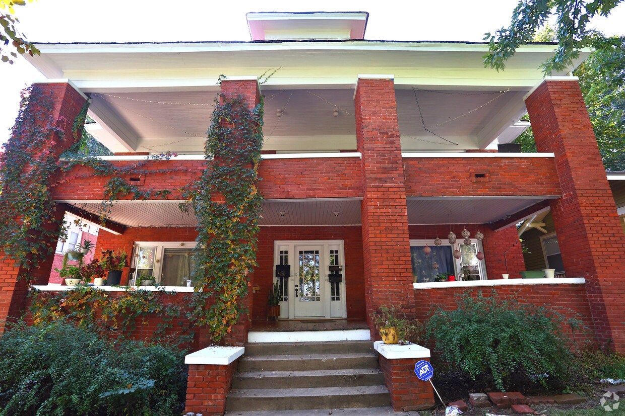 Foto del edificio - 620 NW 20th St