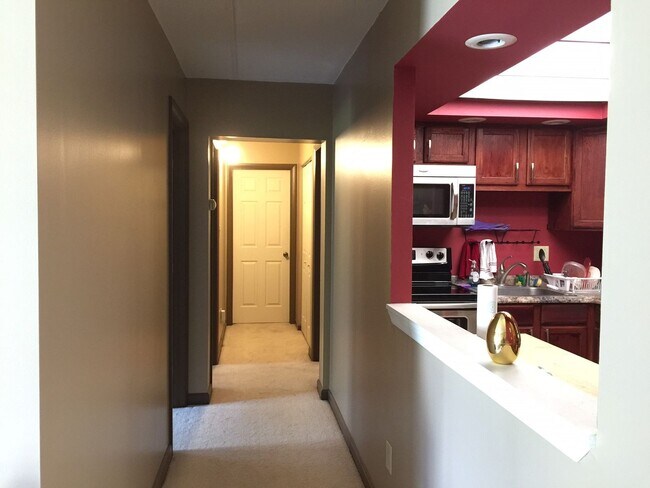 Foto del edificio - Amite condo available August!