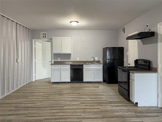 Foto del edificio - 3826 Lehall St