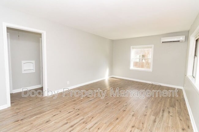 Building Photo - 5309 Rose St