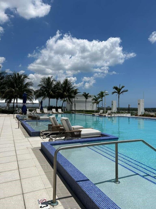 Foto del edificio - 1776 Polk St