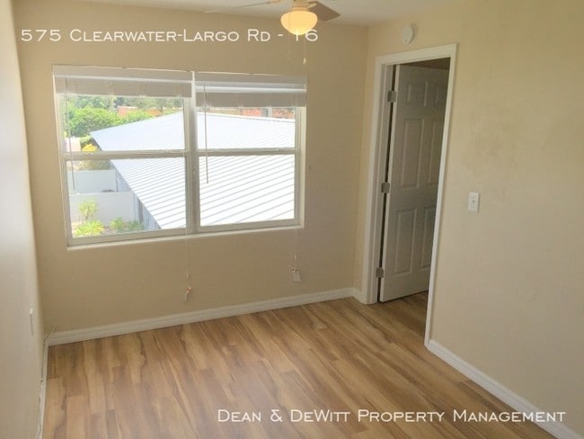 Building Photo - 1 Bed/1 Bath - Unit 16