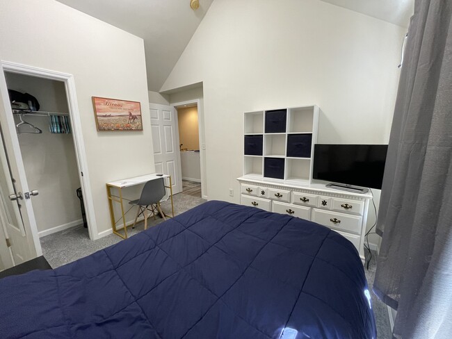 Foto del edificio - 4038 Cindy Woods Ln