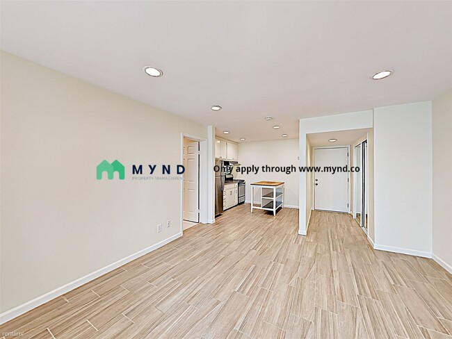 Building Photo - Studio, 1 bath  - 2400 Q St Apt 306 Apt 306