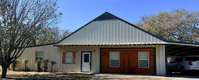 Foto del edificio - 910 E 3rd St